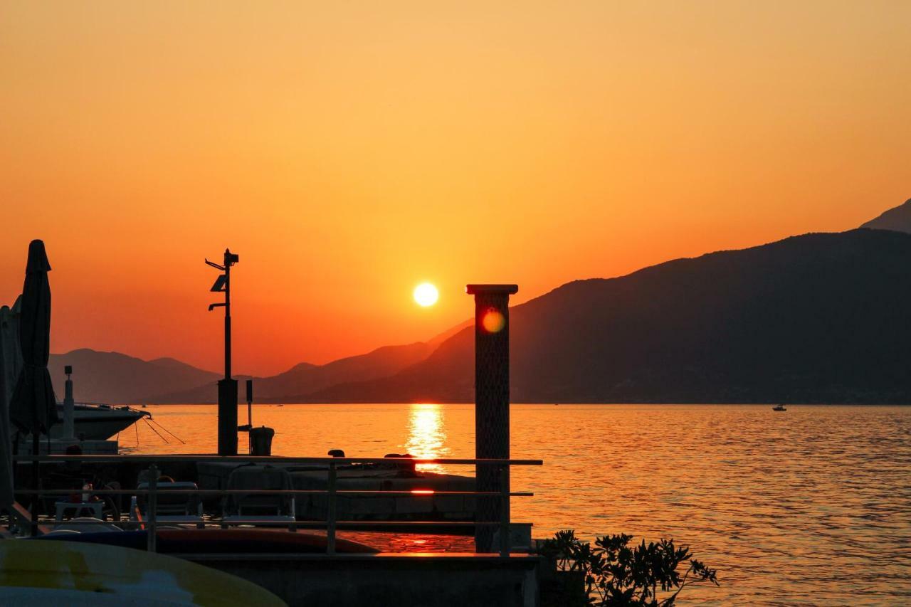 Apartments Tramonto Тиват Экстерьер фото